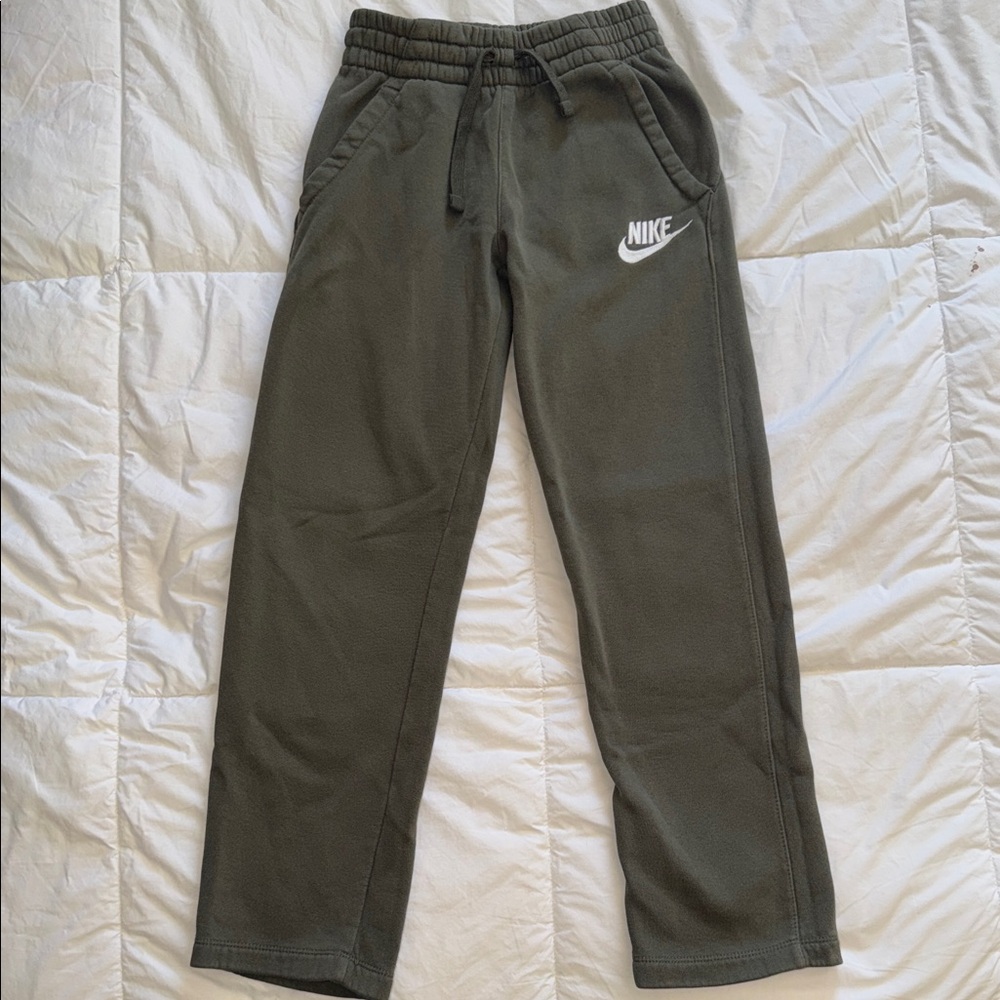 NIKE Kids' M Dark Green Sweatpants